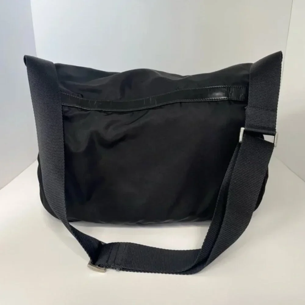 Prada Tessuto Vintage Nylon Saffiano Vela large Messenger Bag Black - Picture 3 of 15